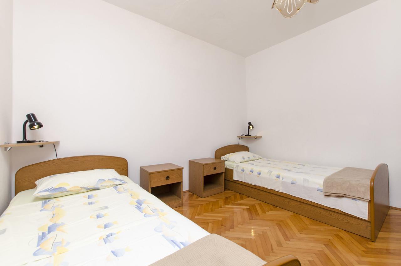 Apartment Danijela Primošten Exteriör bild